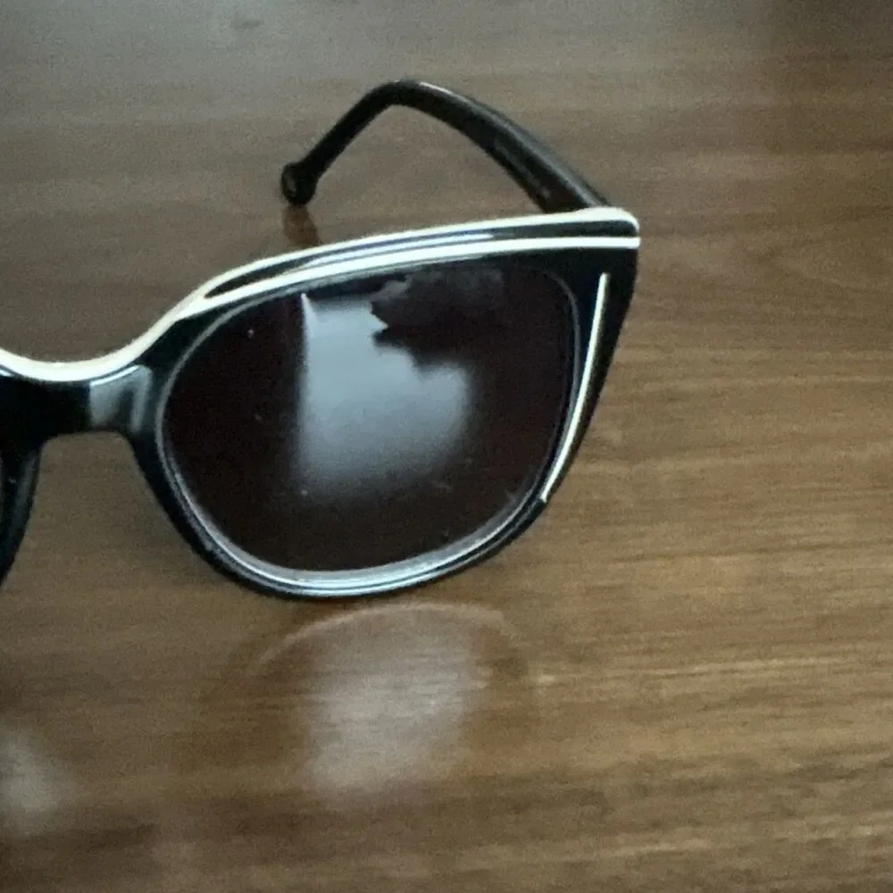 Di Valdi DV0193 Women's Cat Eye Sunglasses Black F Polarized Gradient pre owned